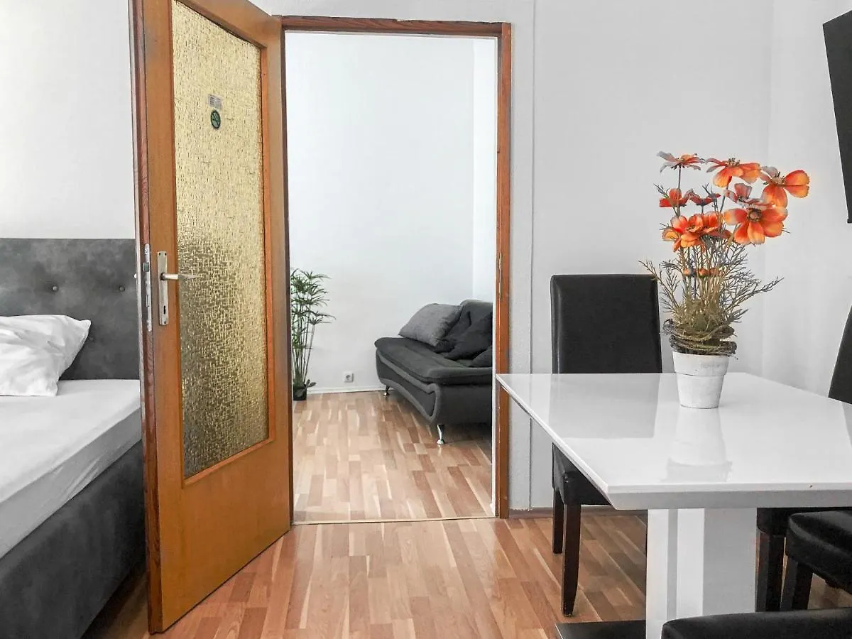 Cozy 2Br Apartment In Vienna Simmering 0*,  Ausztria