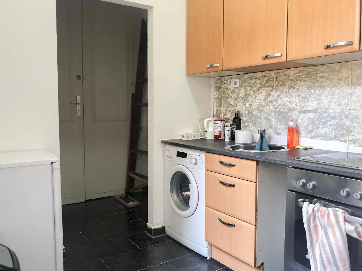 Cozy 2Br Apartment In Vienna Simmering